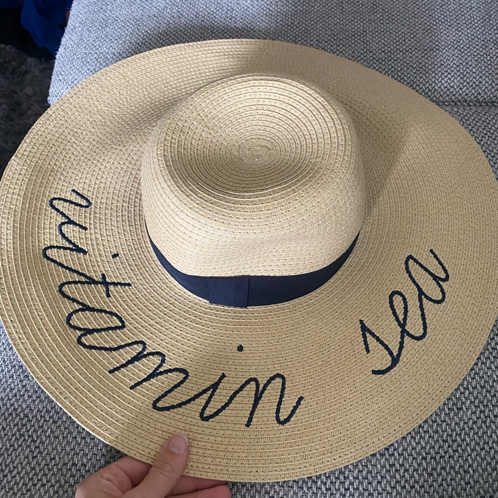 J crew sun hat. Large hat and never been worn
